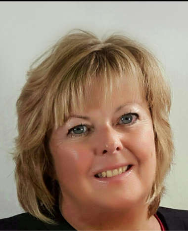 Simi Valley Professional Joy Connell, EA