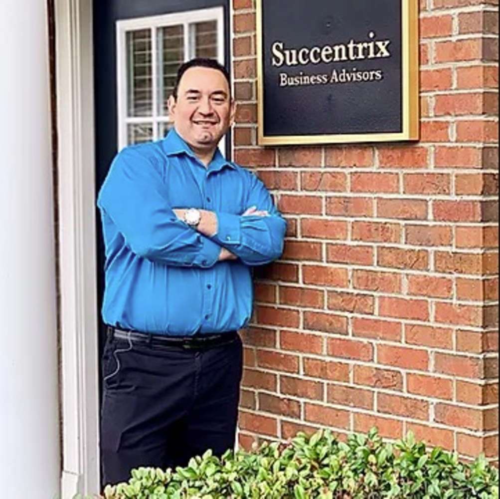 Bilingual Accountant, At Your Service